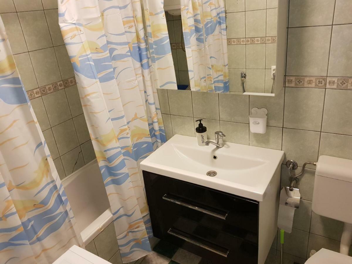 Apartman Tasa Lägenhet Banja Luka Exteriör bild